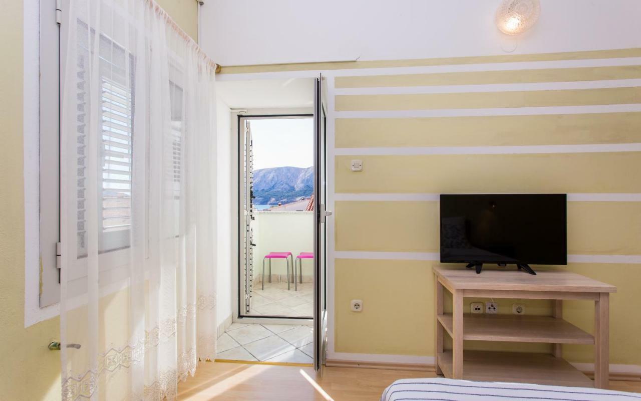 Apartments Luka Baška Eksteriør billede