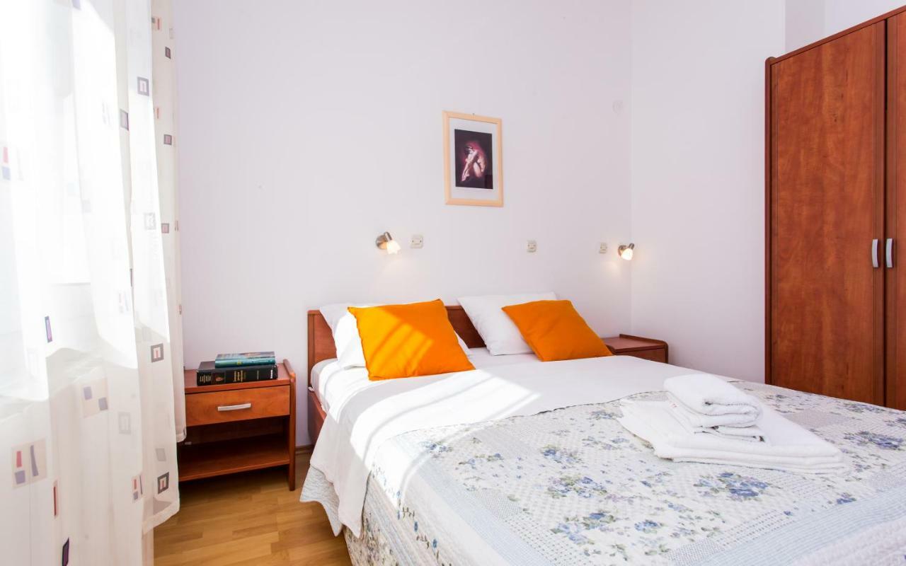 Apartments Luka Baška Eksteriør billede