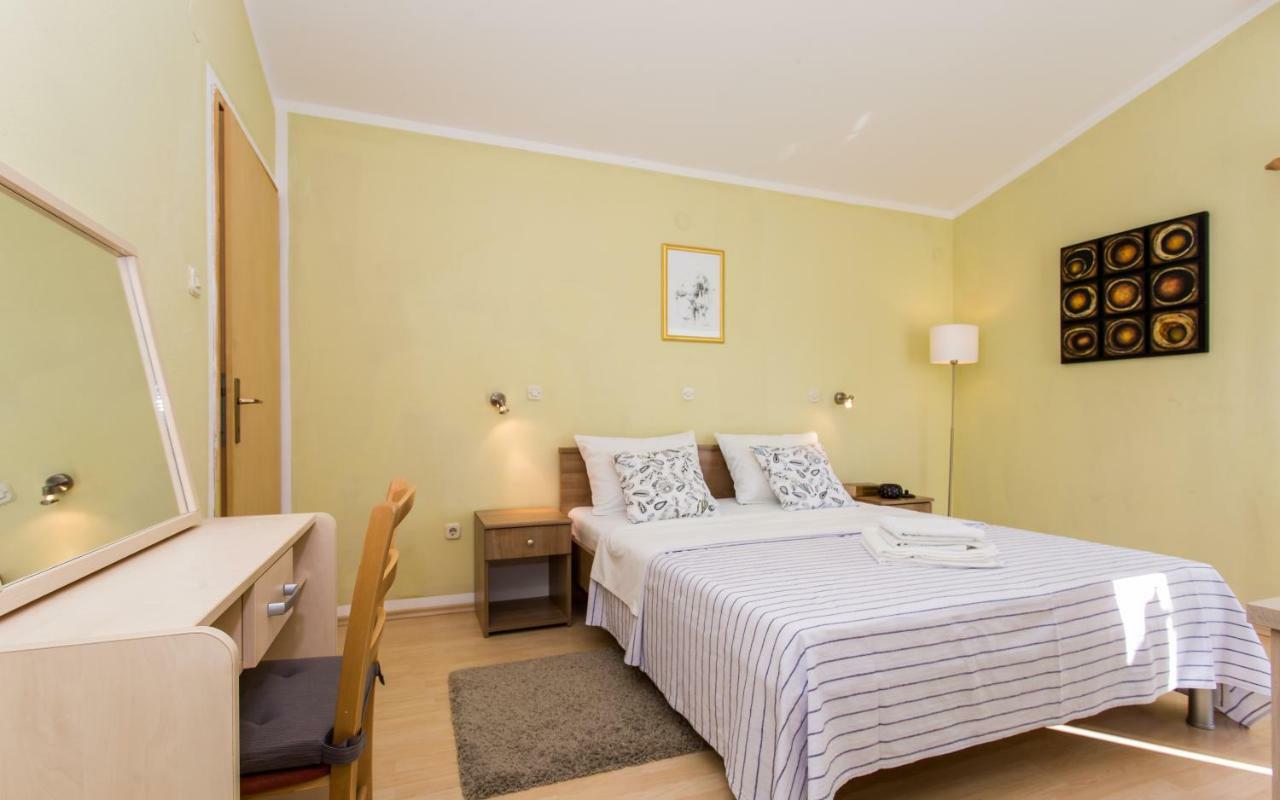 Apartments Luka Baška Eksteriør billede