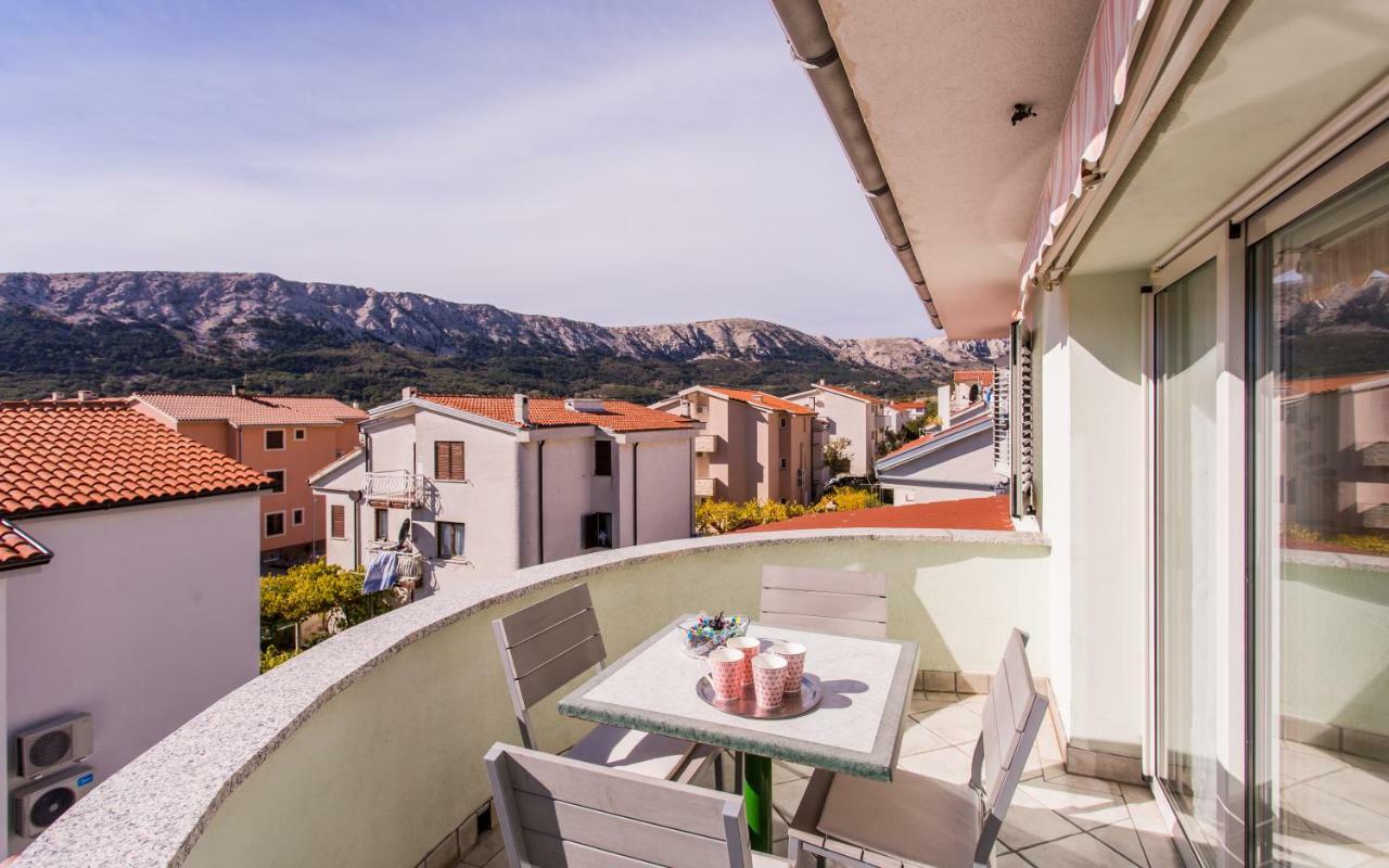 Apartments Luka Baška Eksteriør billede
