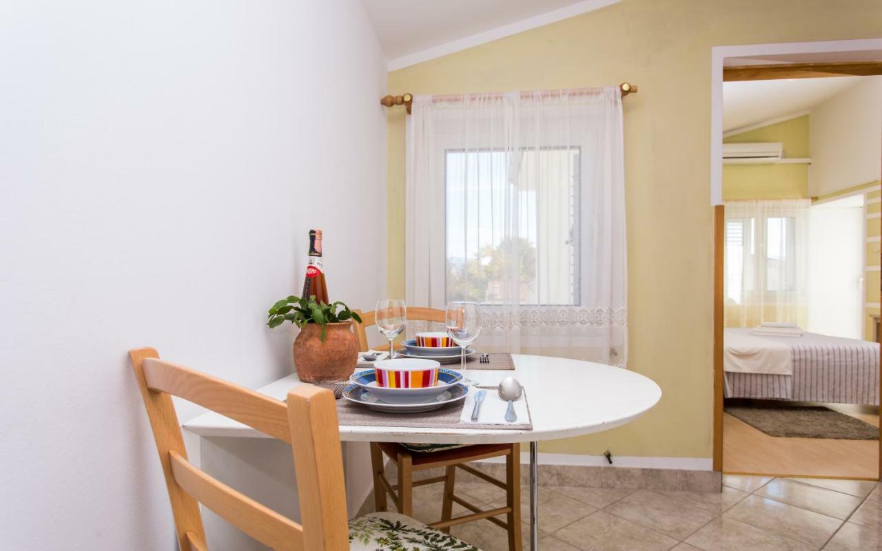 Apartments Luka Baška Eksteriør billede